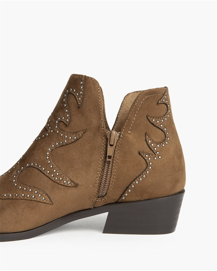 Botim camel tachas