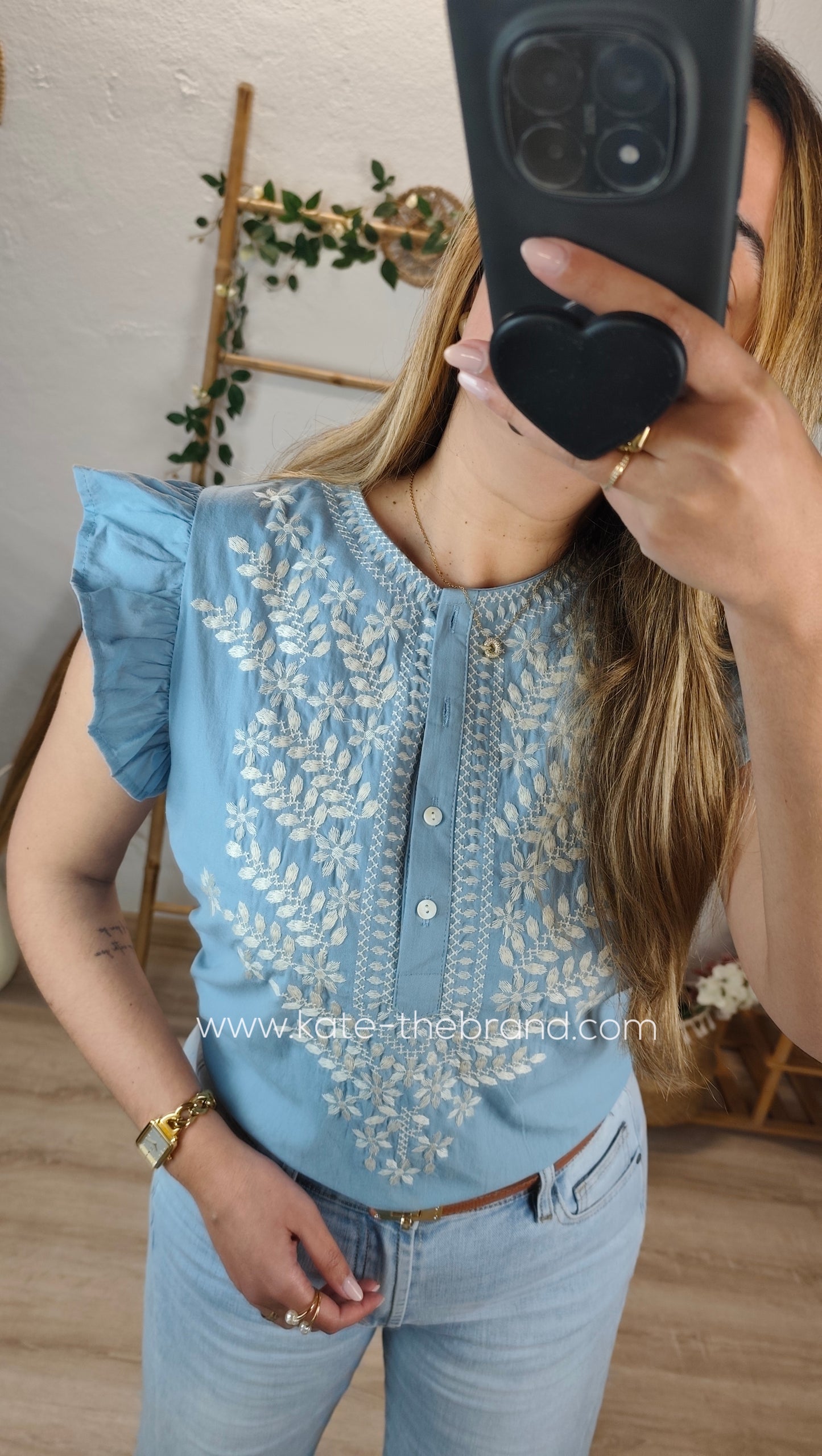 Blusa bordada