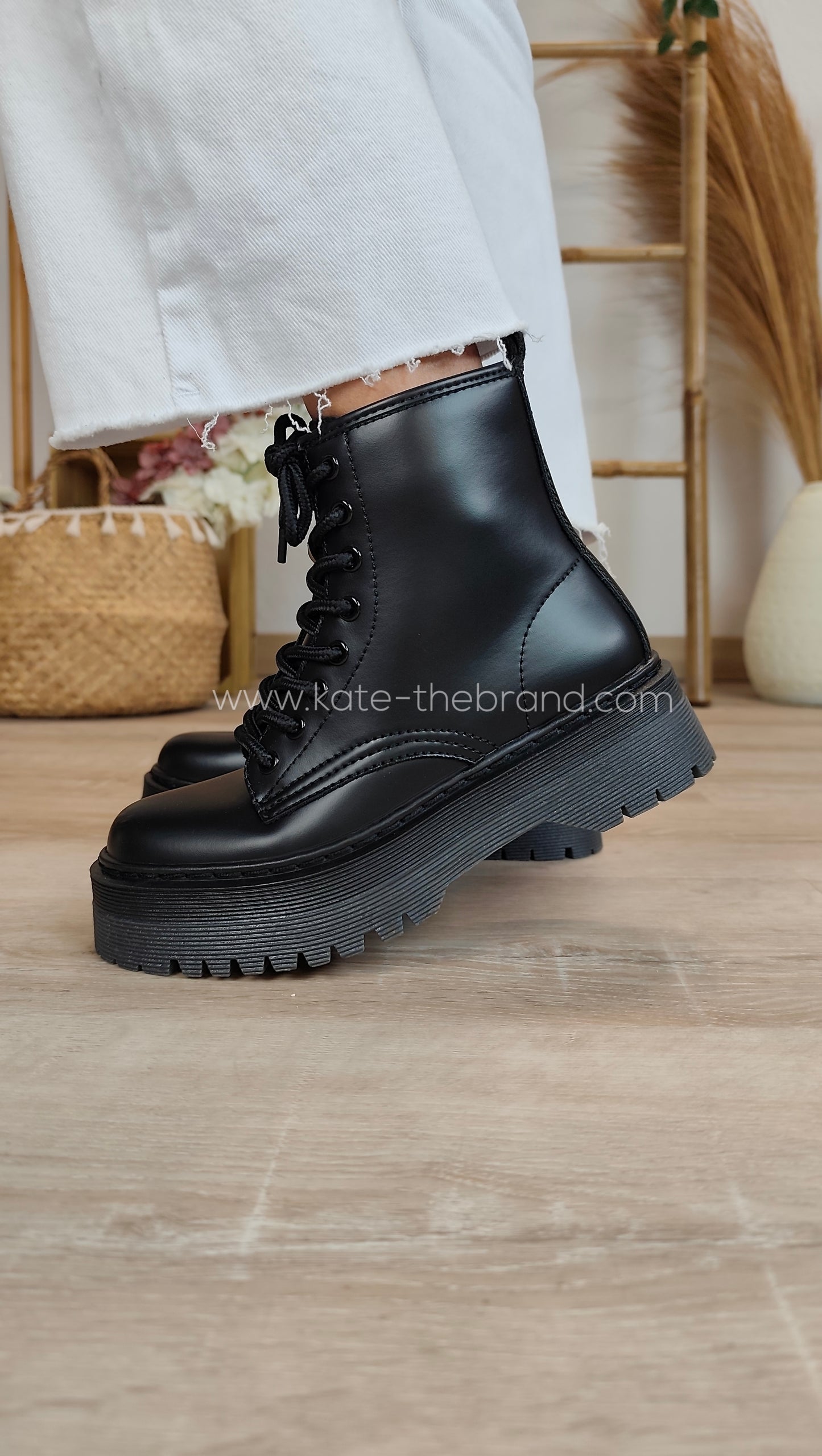 Botin militar NEGRO