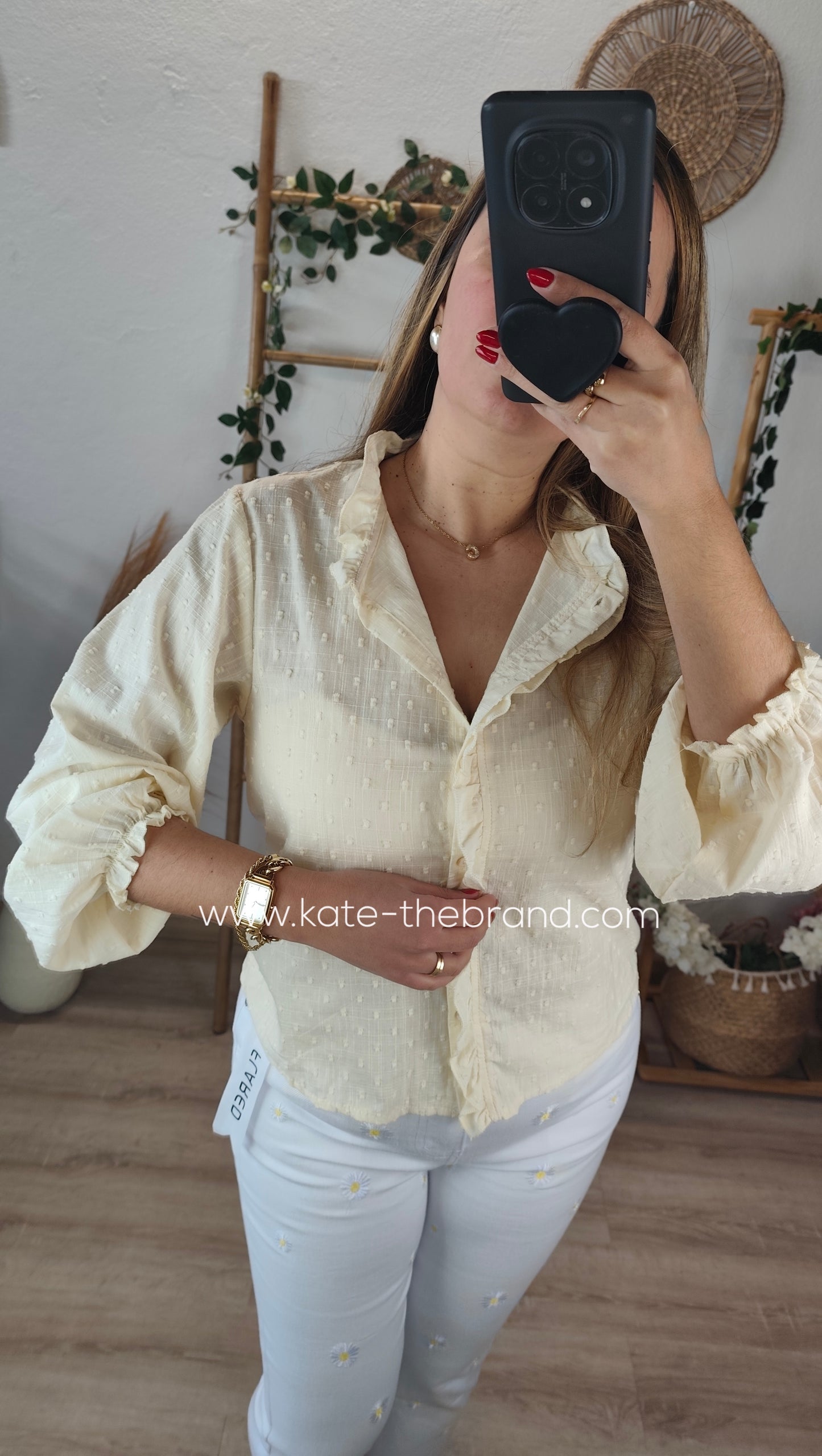 Camiseiro amarelo manteiga